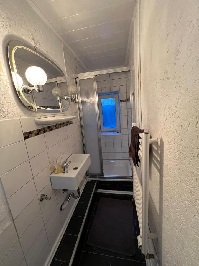 Adam'S Hostel - Self Check-In & Only Private Rooms Dusseldorf Exterior photo